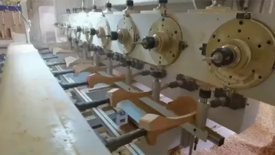 CNC centre d'usinage 5 axes et à 8 broches