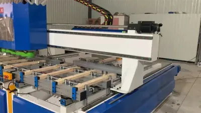 Mortaiseuses automatique a deux tables
