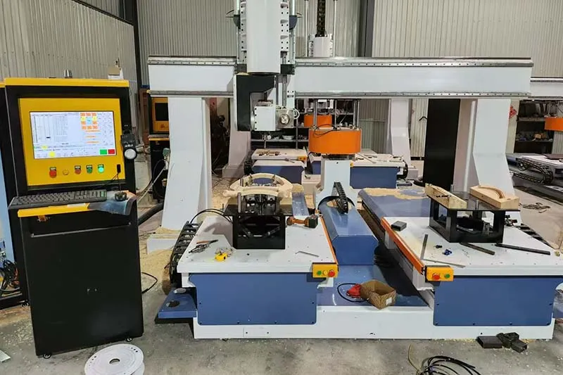 CNC centre d'usinage 5 axes à deux tables pour le bois
