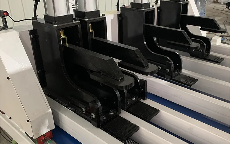 CNC machine de découpe pour le bois