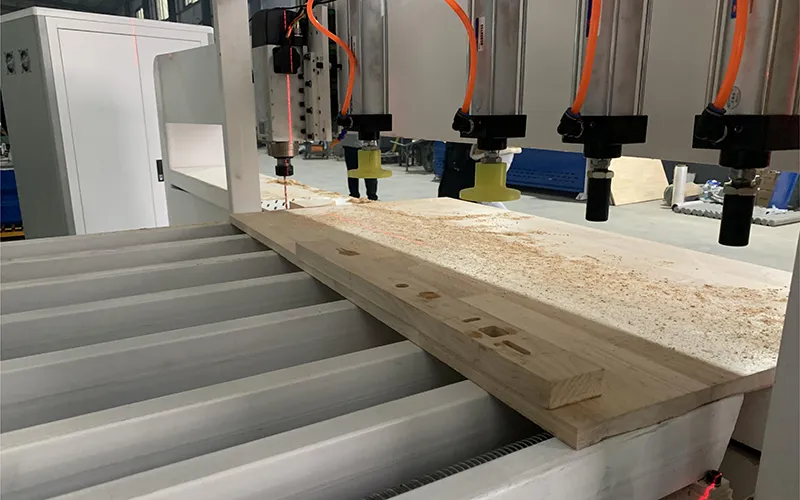 CNC machine de découpe pour le bois
