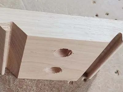 Machine à tenonner pour pièces courbes