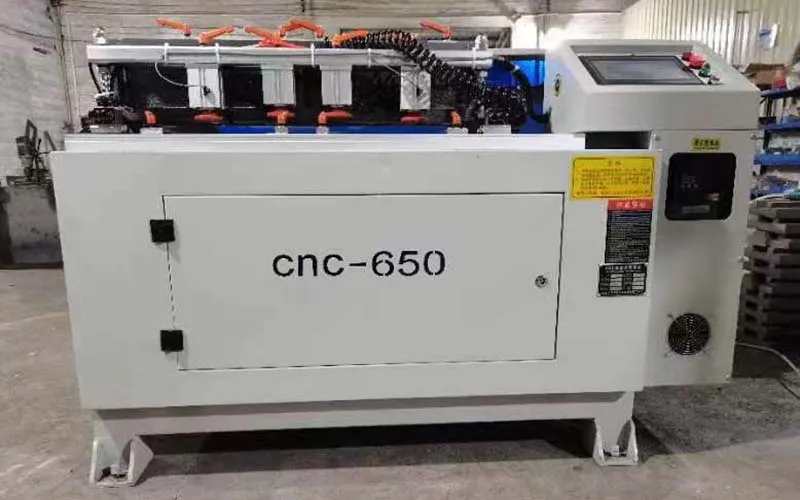 CNC Machine à queues d'aronde