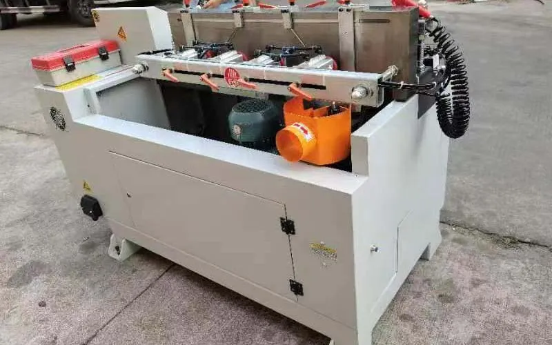 CNC Machine à queues d'aronde